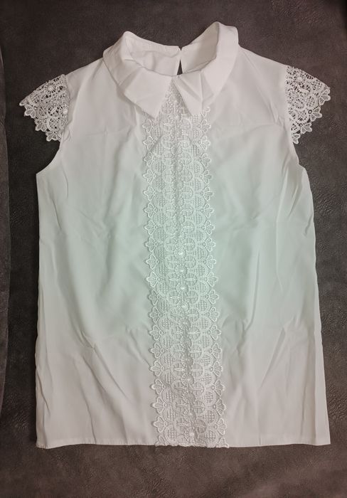 Шкільна блузка для дівчаток