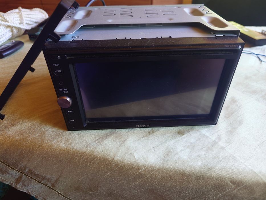 Sony XAV-AX200 AV Recoever