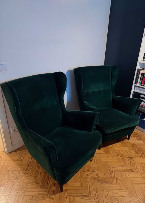 Vintage Vibe/Dark Academia - Emerald Green Wingback Armchairs