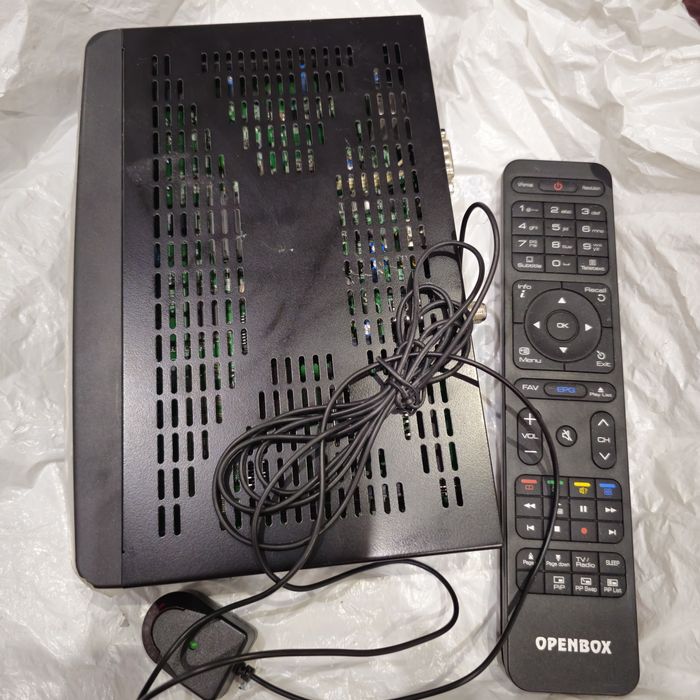 Спутниковый ресивер приставка тюнер OPENBOX