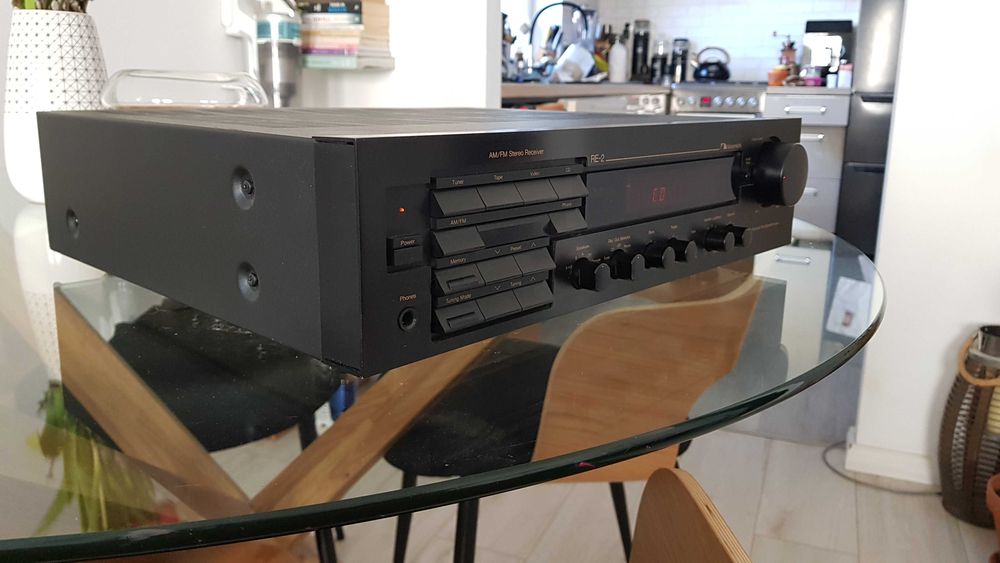 Amplituner Nakamichi RE-2