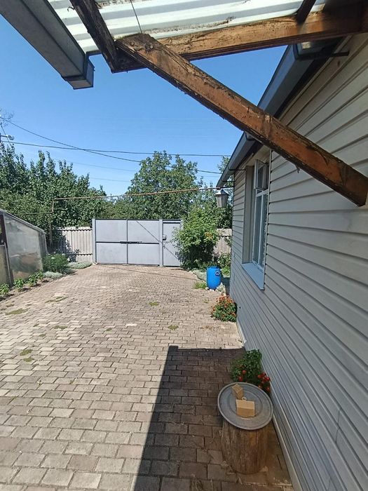 Будинок у Харкові в тихому, затишному місці