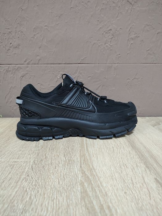 Nike Zoom Vomero Roam.  90.97.95 Pegasus.tn