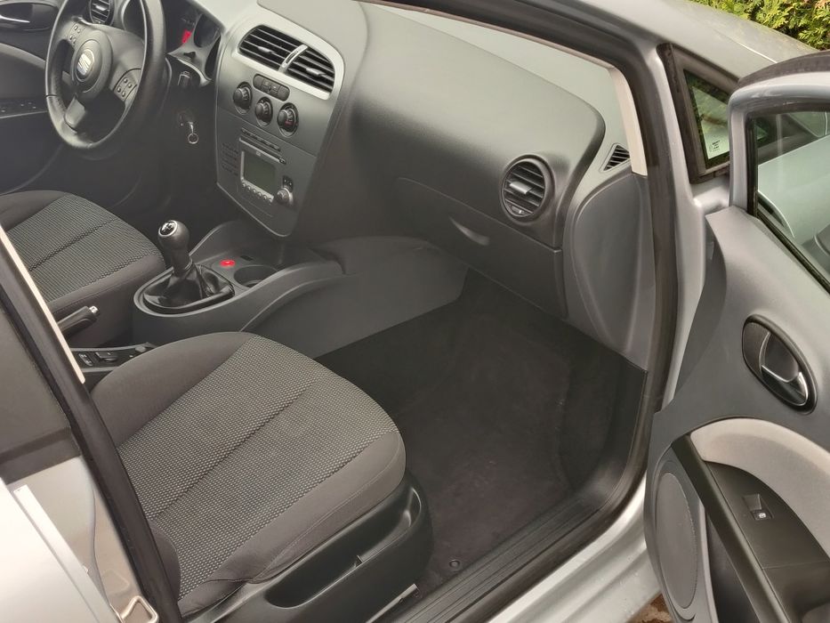 Seat Leon 1.6 MPI* KLIMA* 2 kpl. Kół* Alufelgi* 4x El szyby* HAK