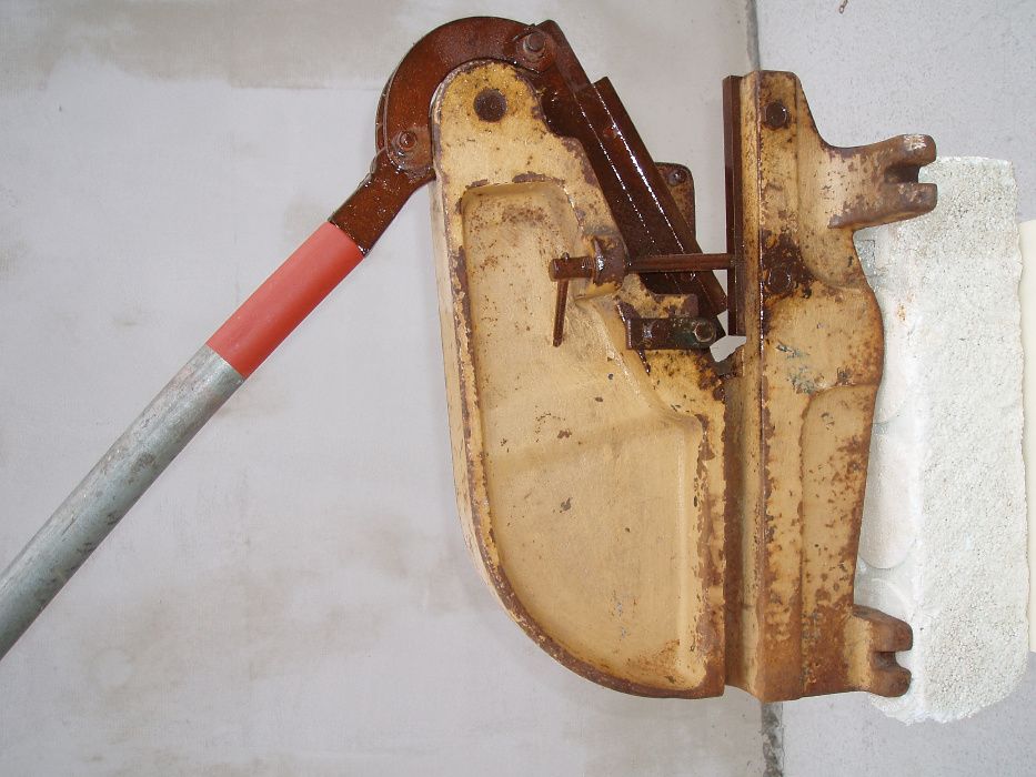 Nożyce do blachy - gilotyna