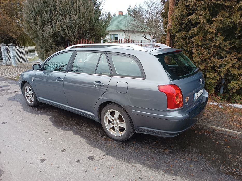 Toyota Avensis 2.0 D4D sprzedam kombi
