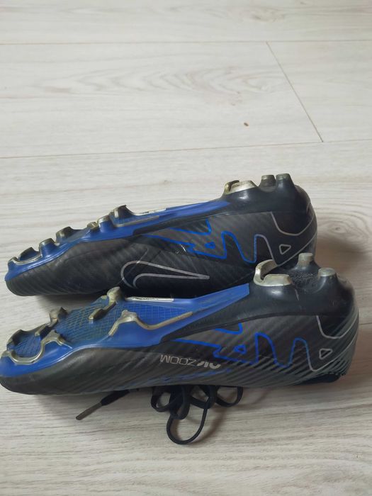 Korki buty piłkarskie