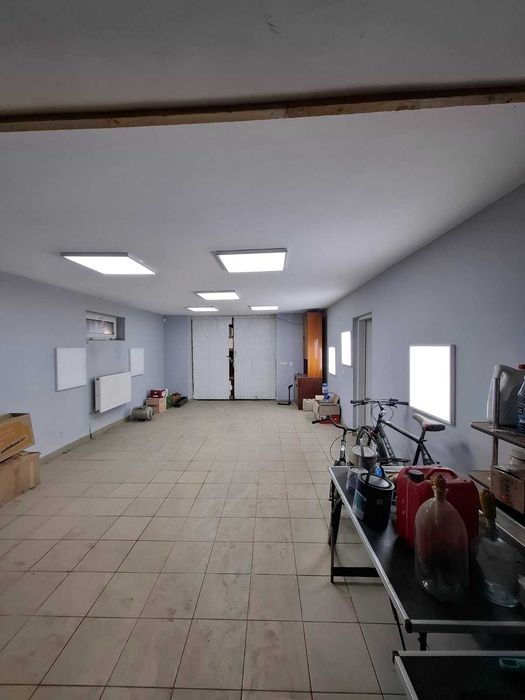 Продаю будинок з комерційним приміщенням в районі ТЦ Арсен. 340м2/7соток