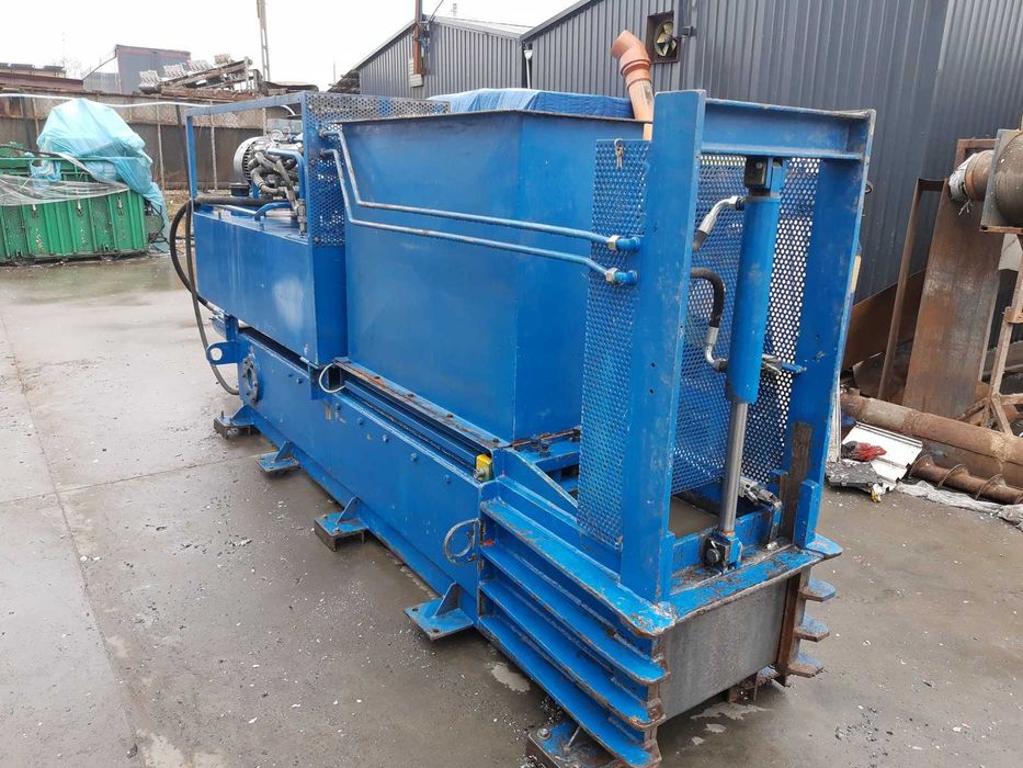 Prasa Belownica Pozioma HUSMANN | Recykling