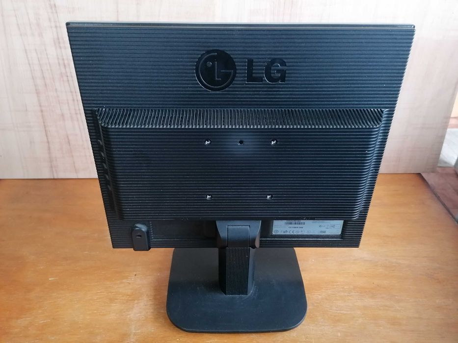 Ecrã LCD 17" para Computador446828568264714241