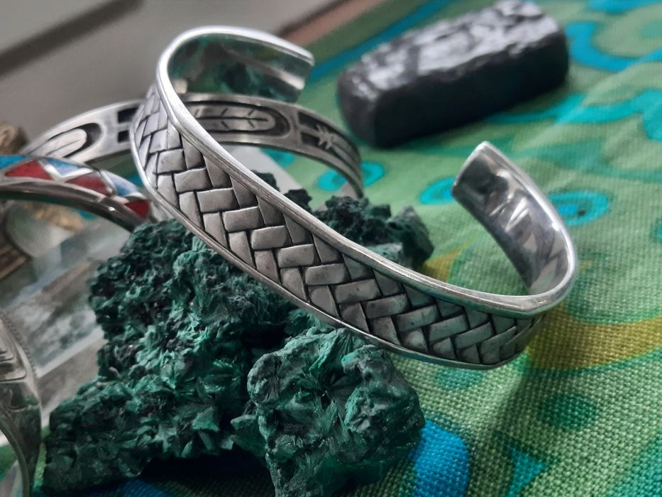 Bransoleta mankietowa