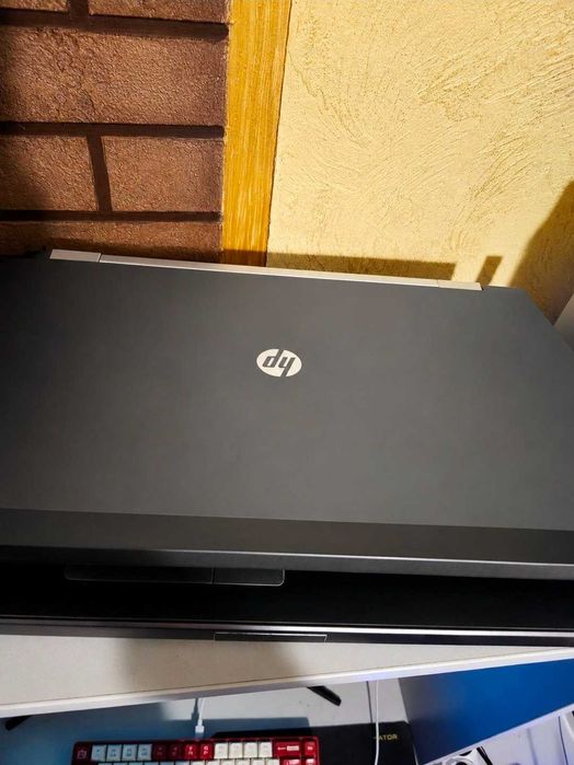 HP EliteBook 8770w AMD ВІДЕОКАРТА , Intel Core i7-3740QM 4 ядра 8 потоків, SSD 500 GB, 8 GB RAM