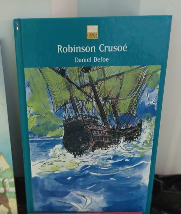 Livro Robinson Crusoé de Daniel Defoe