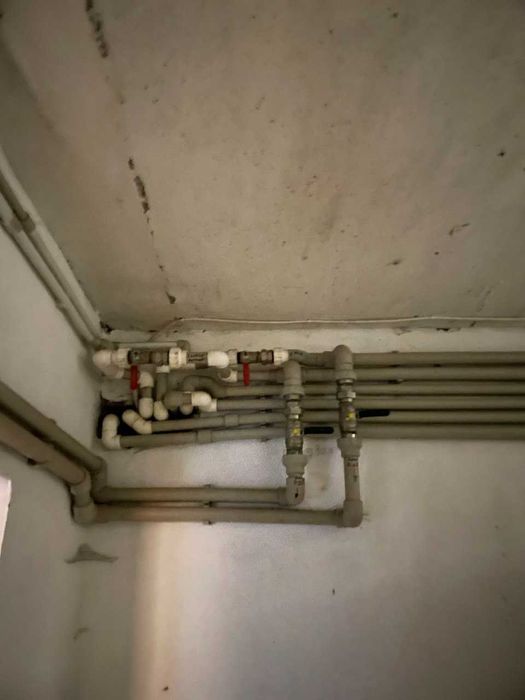 Продам нежитлову будівлю під магазин / комерцію в смт Калинопіль