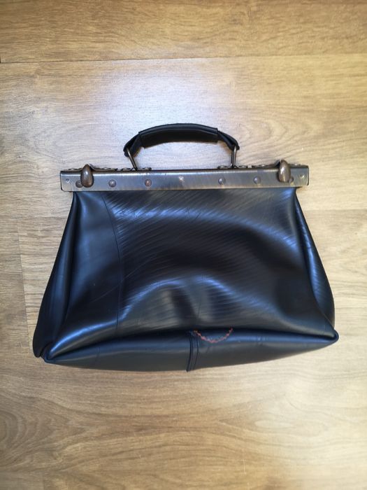 Mala tipo médico - ecológica