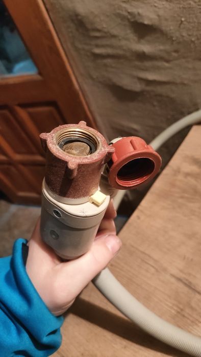 Wąż odpływowy z elektro zaworem