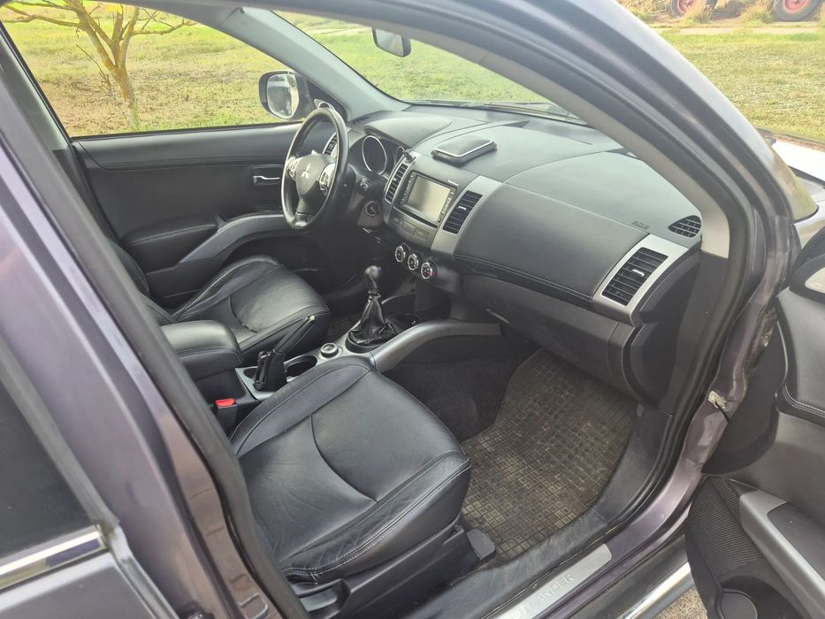 Mitsubishi Outlander Mitsubishi Outlander II 4x4 2.0 DID