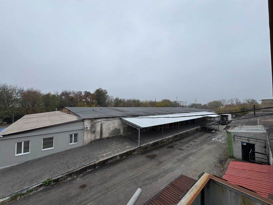 Склад-офіс у центрі міста 3500 м2