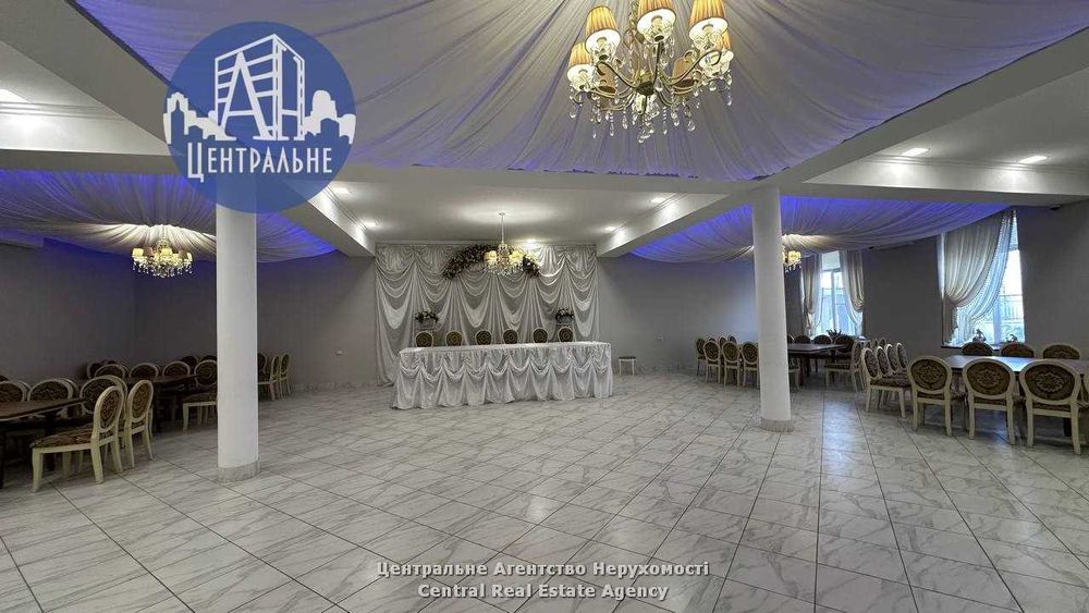 Продаж комерційного комплексу за 30 км від Чернівців