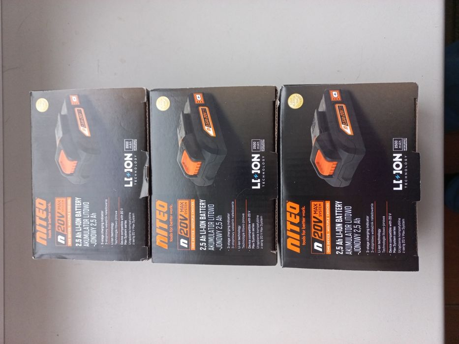 Zestaw 3 akumulatory NITEO  baterie 20 V , 2,5 ah Li-Ion  3 szt-150 zl