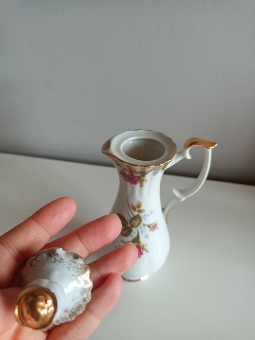 Zestaw porcelanowy Chodzież świecznik dzbanuszek 5 elementów