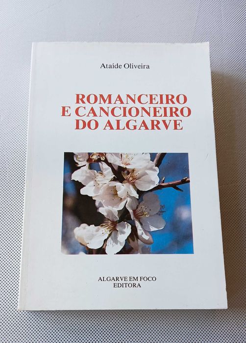Romanceiro E Cancioneiro Do Algarve