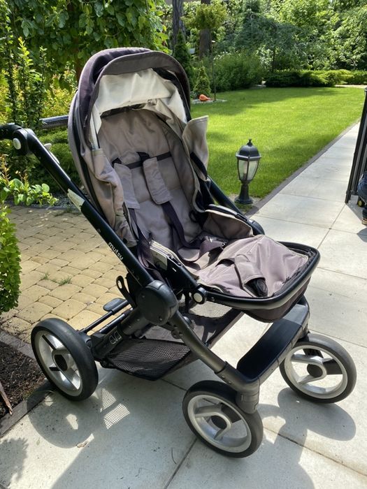 Коляска Mutsy  evo (люлька и прогулочный блок)