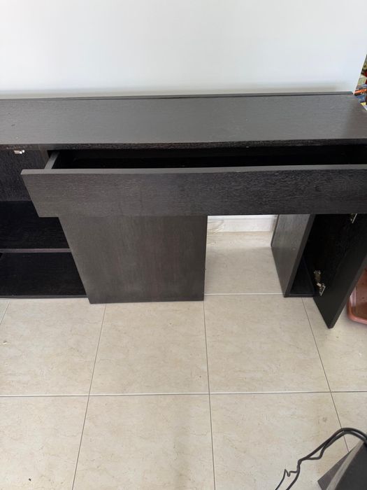 Movel de sala com arrumação