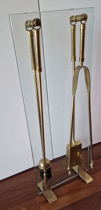 Base com apetrechos Lareira