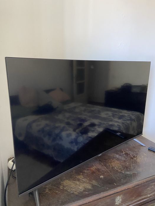 Xiaomi TV A Pro 43” 4K QLED — Como Nova