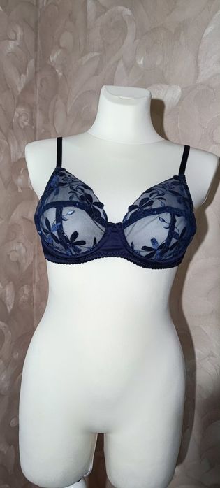 Мереживний бюстгальтер