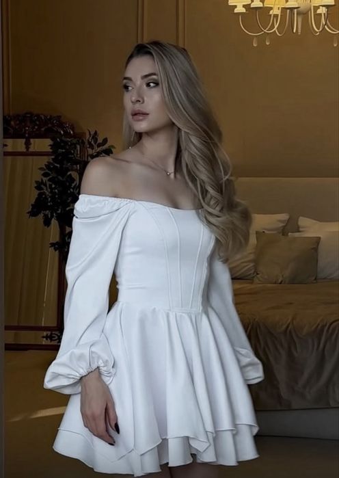 Продам сукню білого кульору ,   42 р , недорого