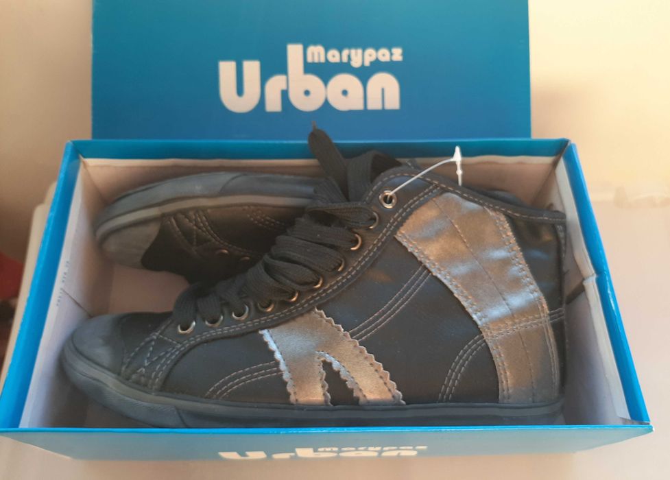 Sapatilhas subidas t.39 - NOVAS