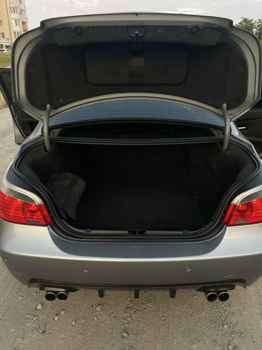BMW E60 2.5 бензин