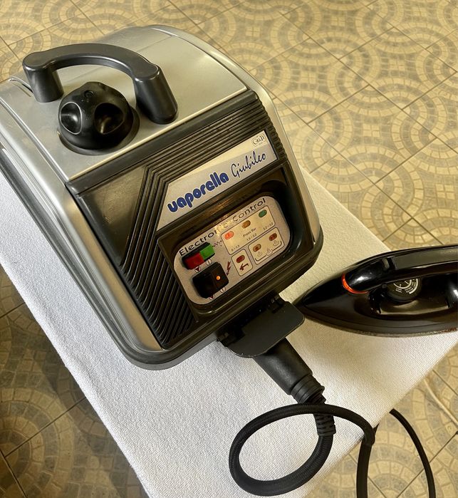 Ferro de engomar com caldeira Vaporella Giubileo Gi&Ti