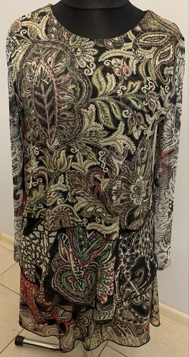 Desigual sukienka mini folk, kwiaty,wzory 3D r. L elegancka, wiskoza