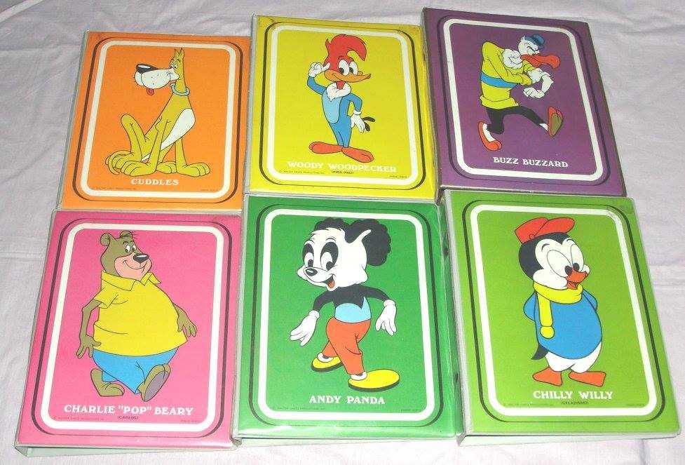 Antigas Capas Escolares fabricadas nos anos 80 - Várias