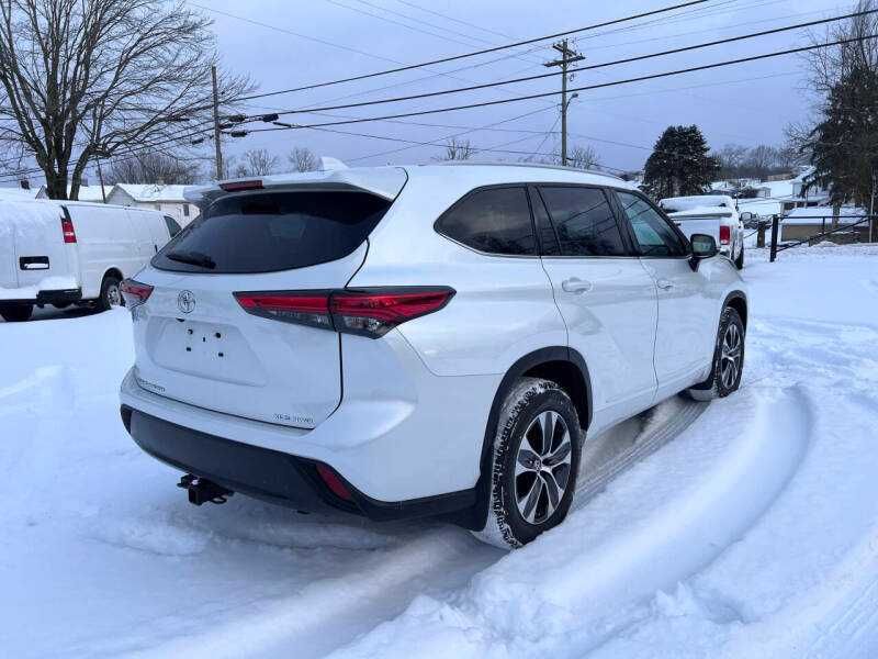 2022 Toyota Highlander XLE