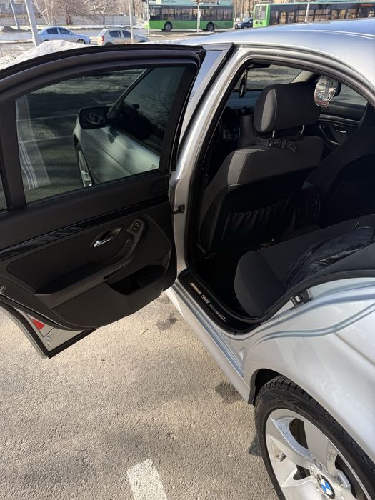 Продам бмв е39 2001год