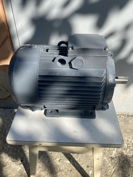 Електродвигун асинхронний