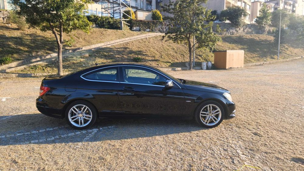 Mercedes c220 coupé — photo 4