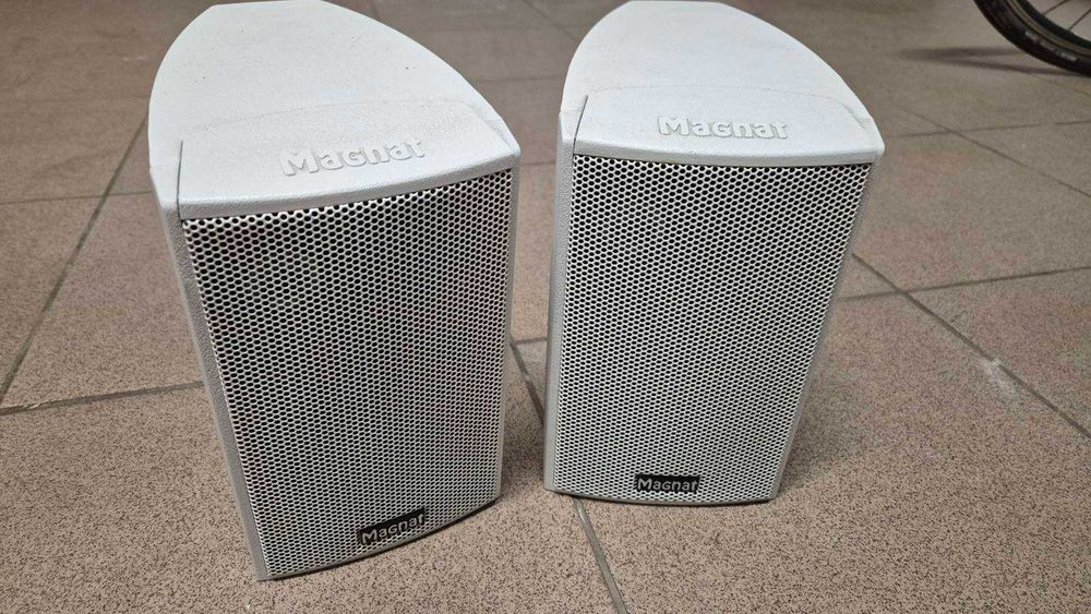Głośniki Magnat Pro 110 białe dwie sztuki