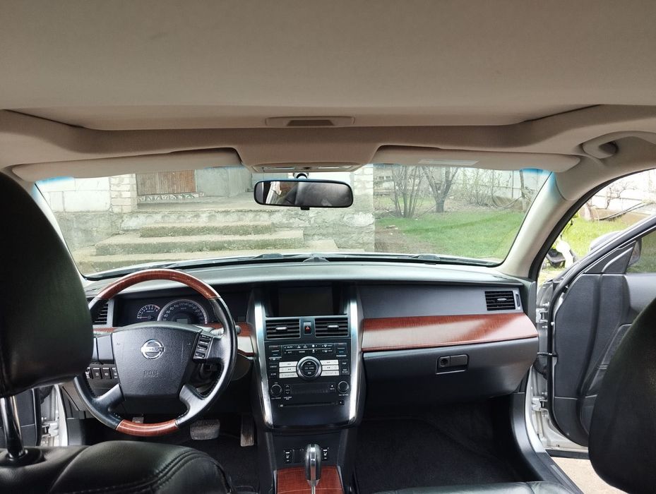 Продам срочно автомобиль