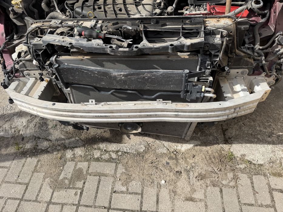 Chrysler pacifica 18r przednia belka