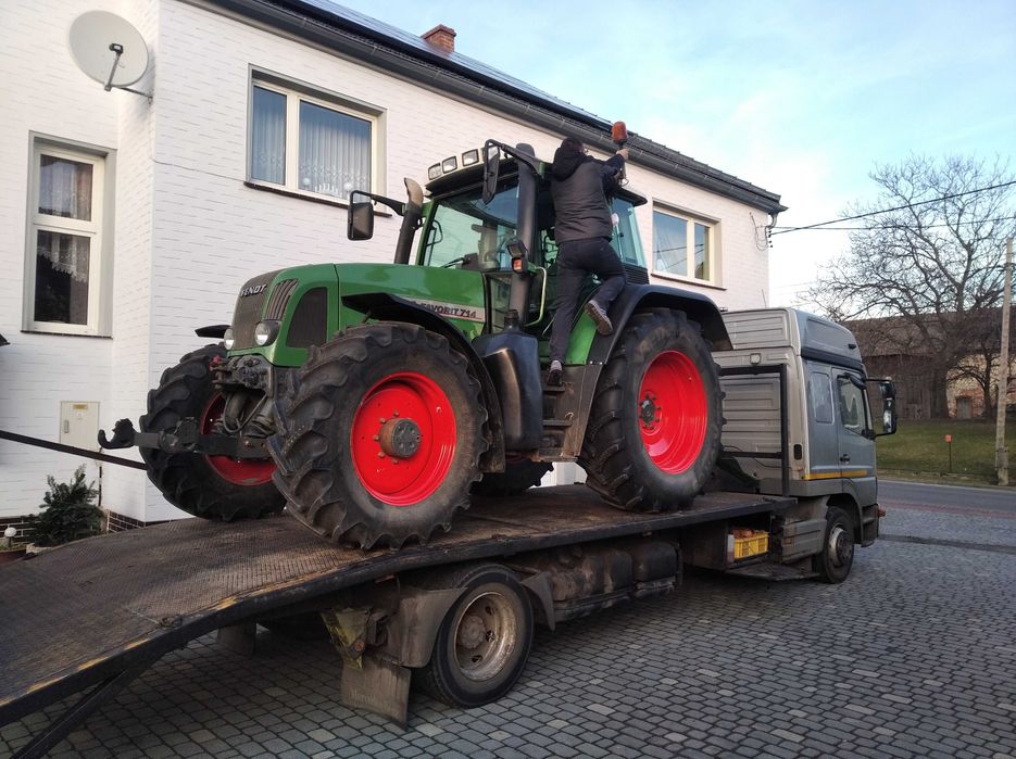 pomoc drogowa laweta  transport pojazdów maszyn rolniczych budowlanych