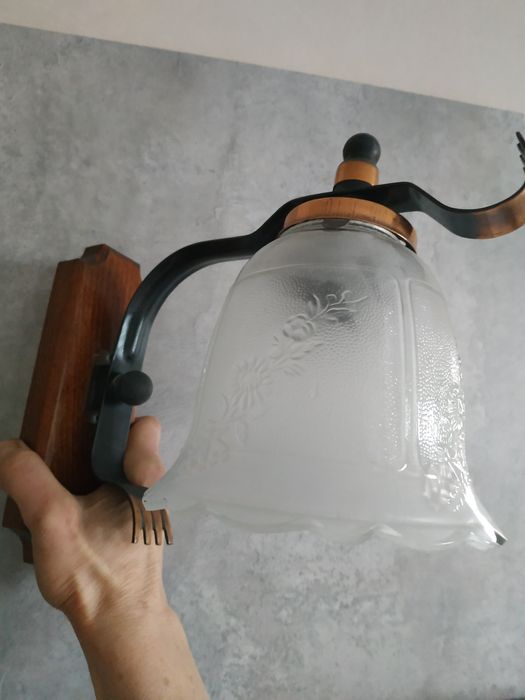 Бра зі скляними плафоном