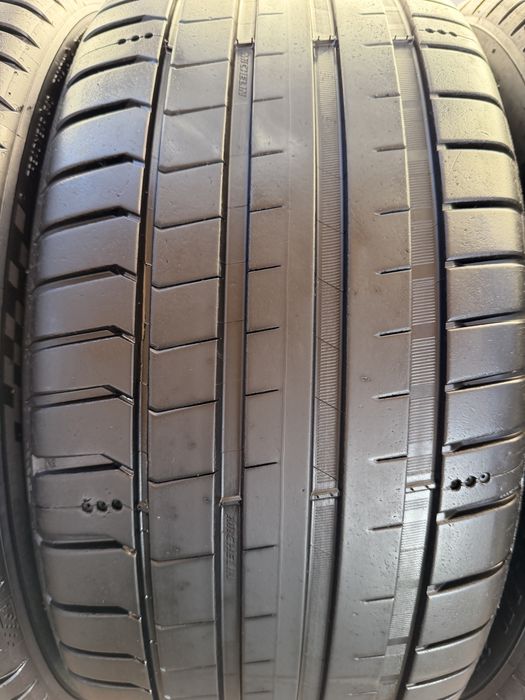 Шини Michelin 235/40/R19