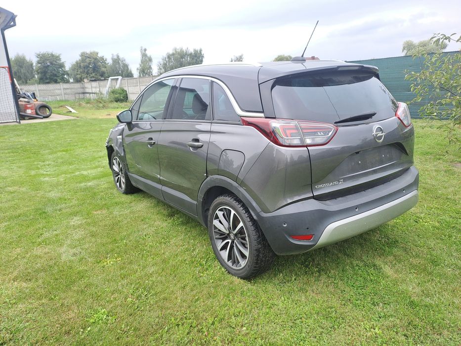 Opel Crossland X 1.5 hdi 120KM Uszkodzony delikatnie
