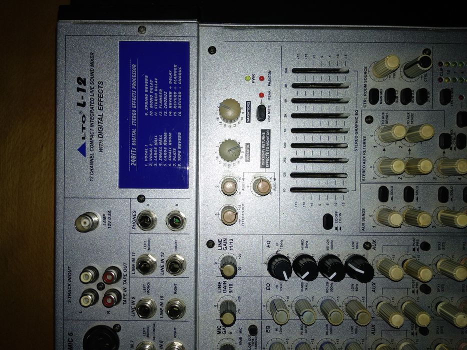 Mesa de mistura 12 canais