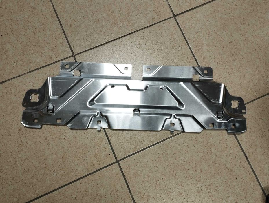 BMW 3 G20 передня панель 7478292 верхня кришка радіаторів 51647422287